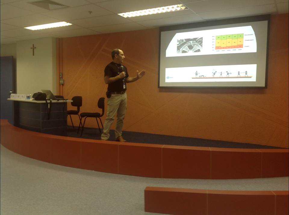 1044747_550330961690925_1945664868_n